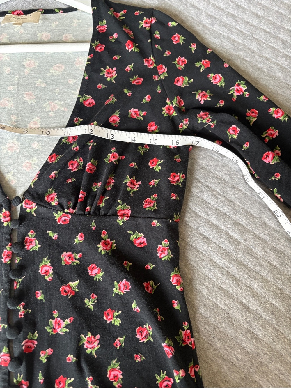 Sezane Lydia T-Shirt Black Long-Sleeve V-Neck Top with Pink Floral Print - Picture 7 of 9